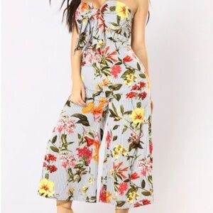 Fashion Nova Floral Sleeveless Bow Tie Ankle Crop Stripe Jumpsuit Romper Medium